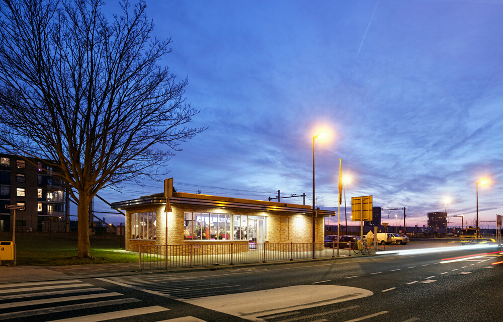 Cafeteria van Ruyven, Maassluis, Netherlands, derksen|windt architecten