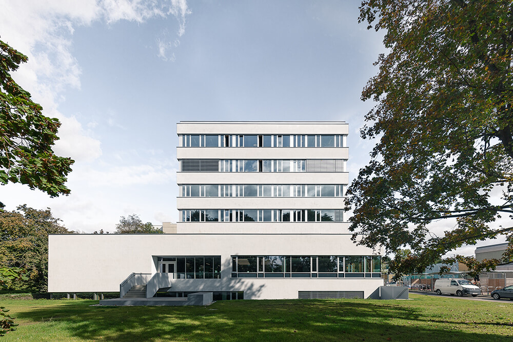 EBS-Electronic Based Systems Center (TU Graz), Graz, Austria, AllesWirdGut