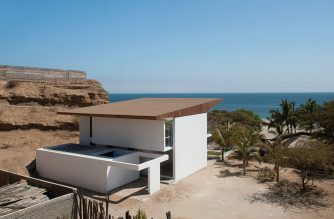 Beach House at Punta Veleros, Talara, Peru, Artadi Arquitectos