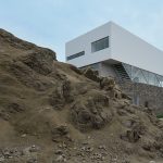 Beach House in Las Palmeras, Lima, Peru, Artadi Arquitectos